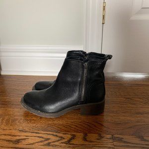 Lucky Brand Darbie leather boots size 6
